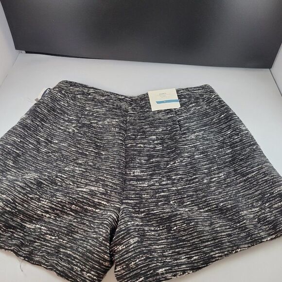 BRAND NEW WOMEN"S OLD NAVY SHORT - Picture 10 of 16